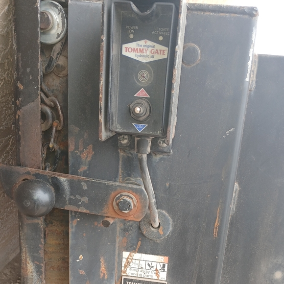 Lift gate - Picture 4 of 4